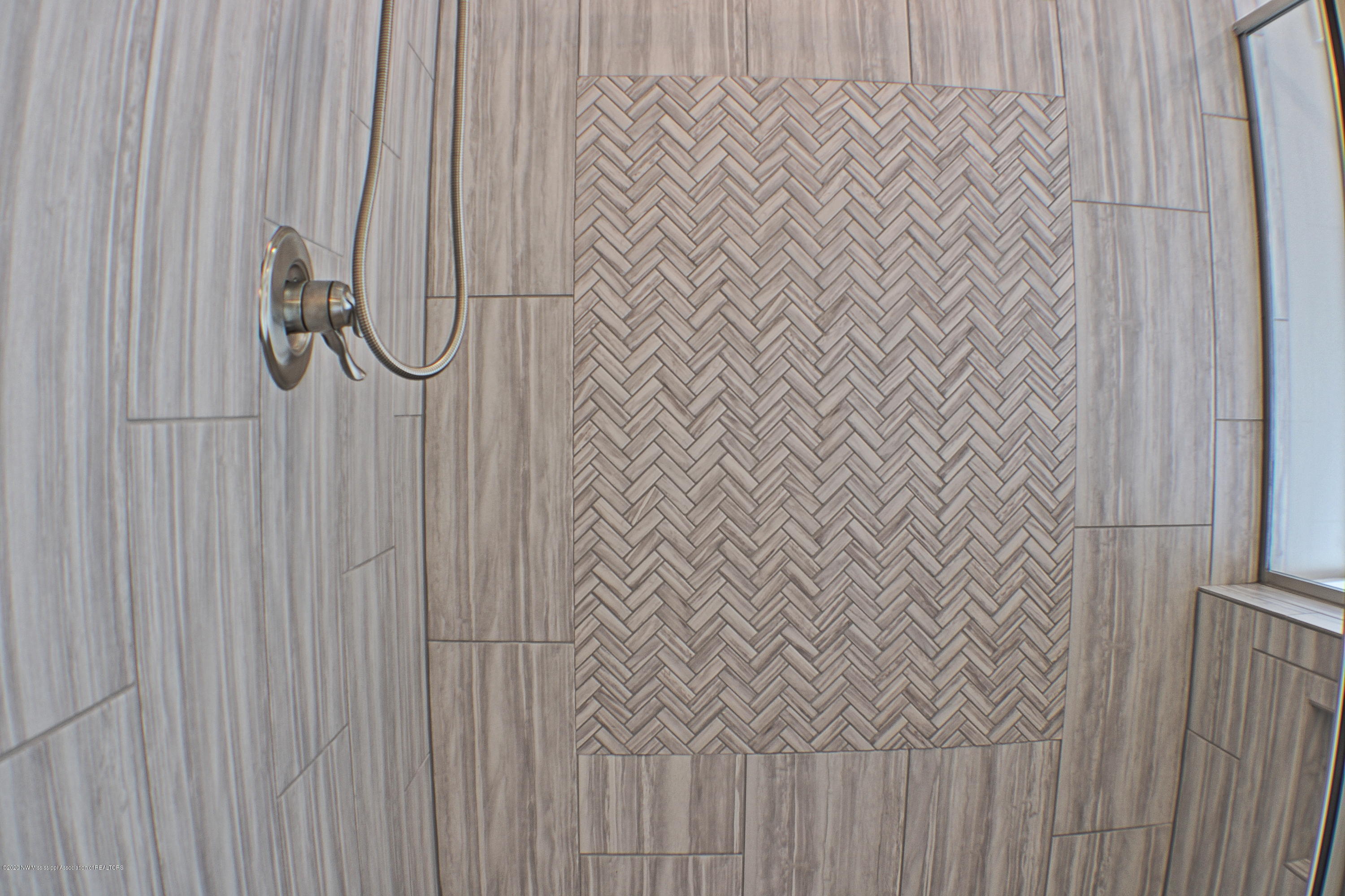 1680 Gill Road Nesbit, MS 38651 - Photo 24 of 25 mastershower