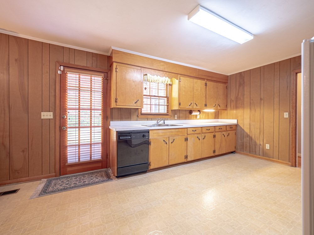 18 Brogdon Street Sumter, SC 29150 - Photo 17 of 39 Gallery Image 17