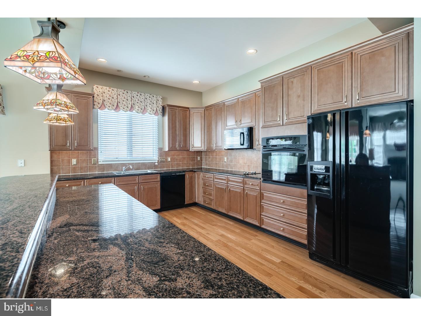130 Sydney Road Holland, PA 18966 - Photo 5 of 24 Kitchen
