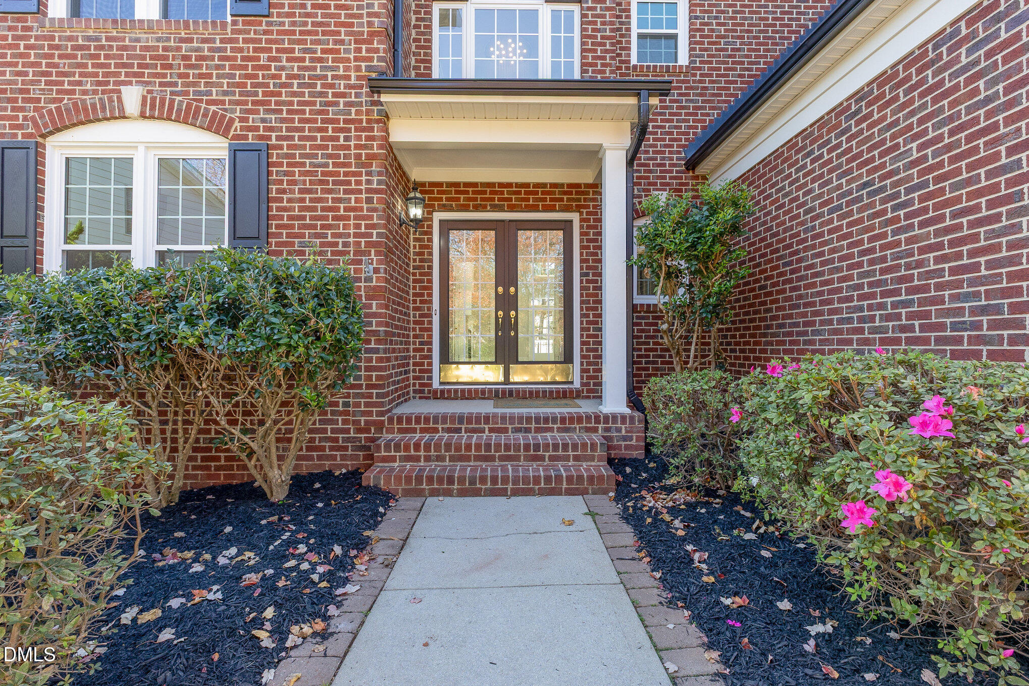 9113 Mission Hills Court Raleigh, NC 27617 - Photo 3 of 36 005_cj4a3265-edit_375