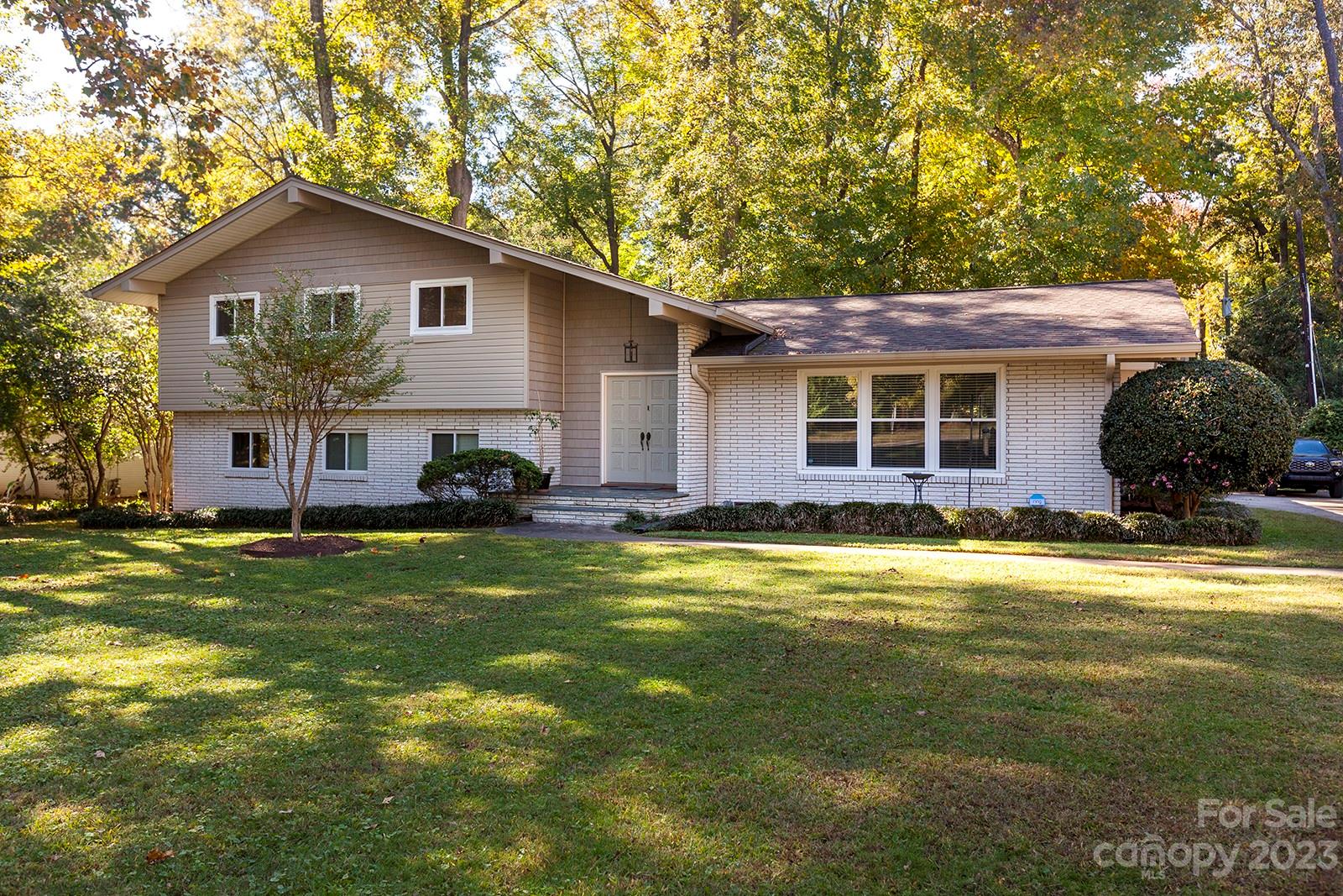 1311 Rama Road Charlotte, NC 28211 - Photo 2 of 48 Gallery Image 2