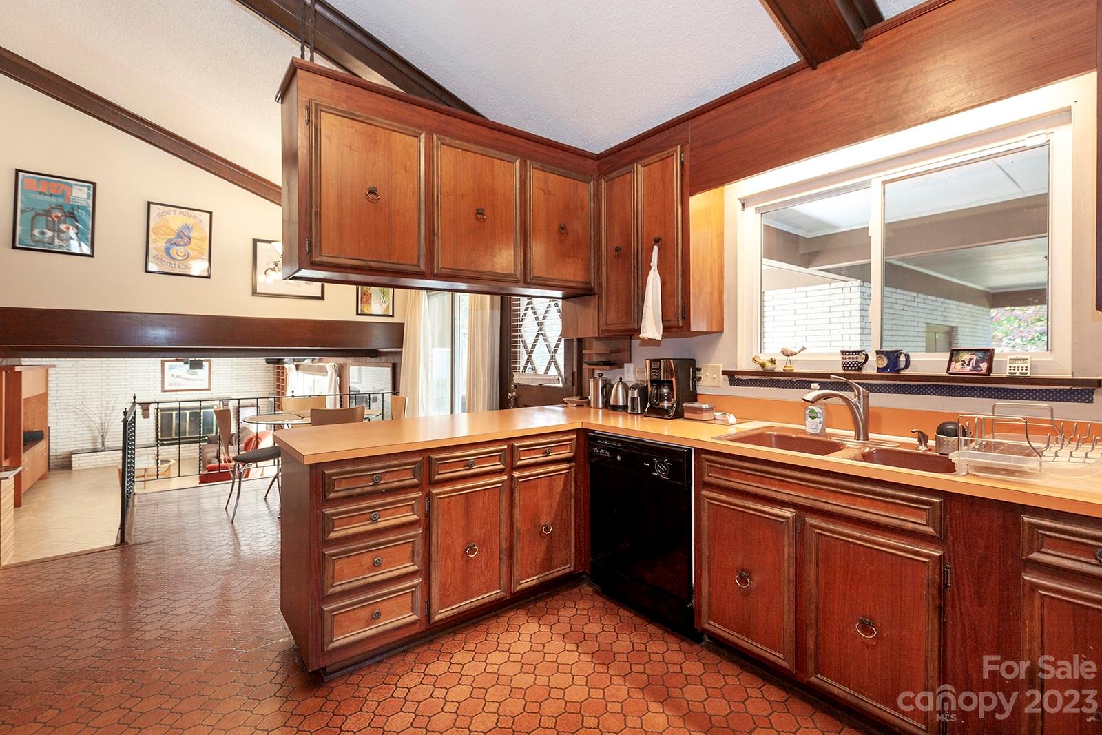 1311 Rama Road Charlotte, NC 28211 - Photo 10 of 48 Gallery Image 10