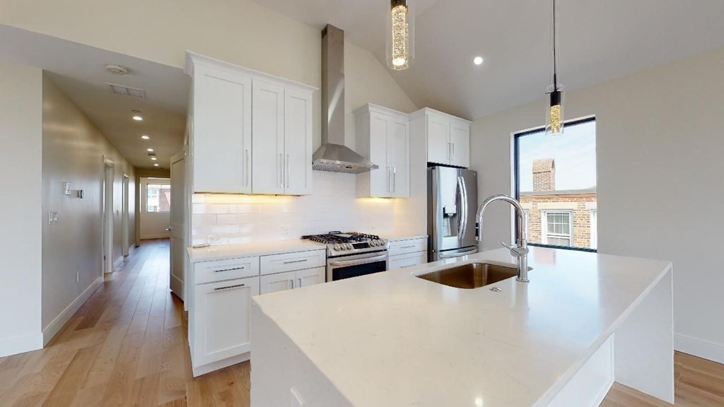 41 Gladstone Street, Unit 3 Boston, MA 02128 - Photo 16 of 28