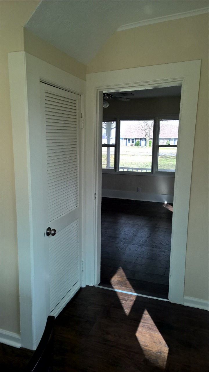 17130 Darling Road Woodburn, IN 46797 - Photo 12 of 36