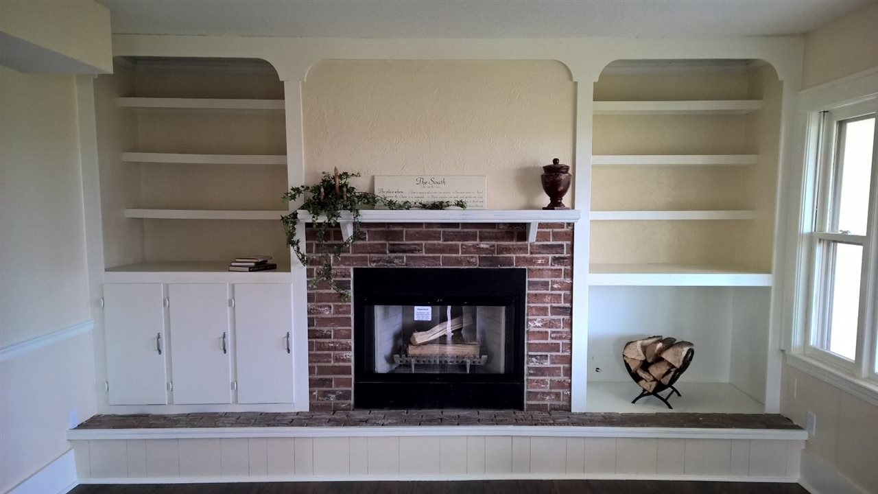 17130 Darling Road Woodburn, IN 46797 - Photo 4 of 36