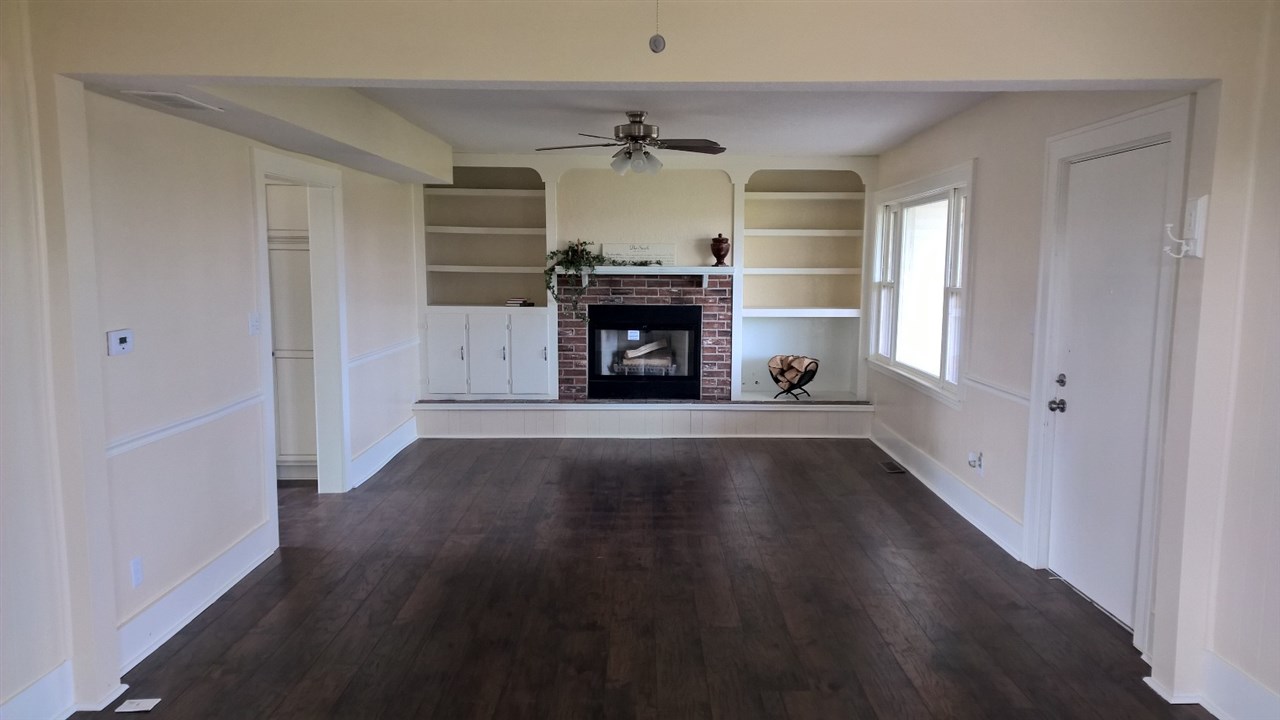 17130 Darling Road Woodburn, IN 46797 - Photo 5 of 36