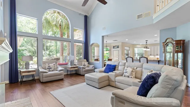 $1,155,000 | 37703 Edgewater Drive, Pinehurst, TX 77362