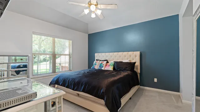 $1,155,000 | 37703 Edgewater Drive, Pinehurst, TX 77362