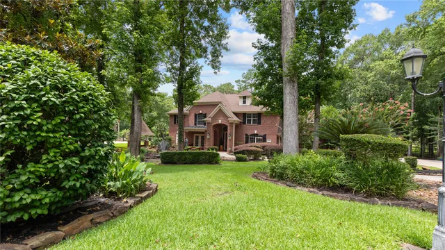 $1,155,000 | 37703 Edgewater Drive, Pinehurst, TX 77362
