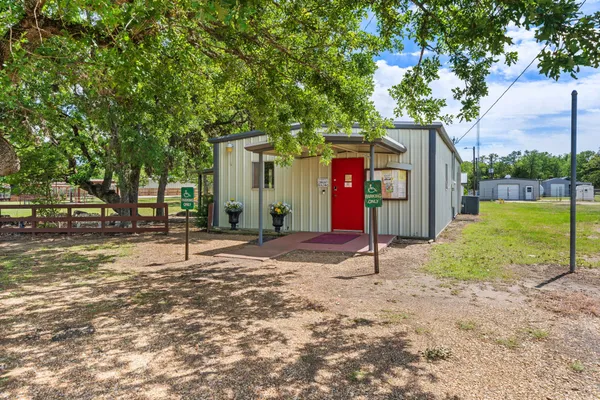 $165,000 | 302 Lake Forest Circle, Somerville, TX 77879