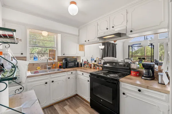 $165,000 | 302 Lake Forest Circle, Somerville, TX 77879