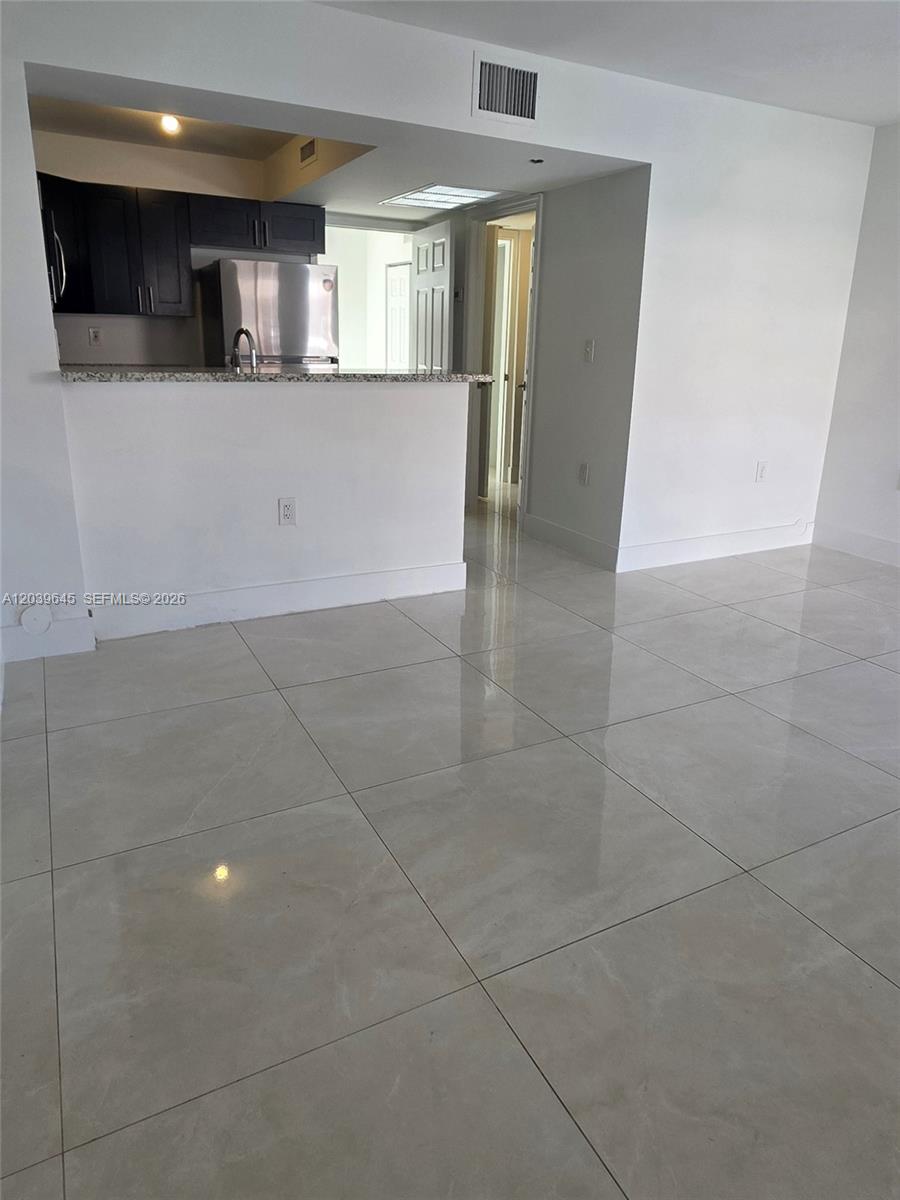 2154 West 60th Street, Unit 12111 Hialeah, FL 33016 - Photo 3 of 12