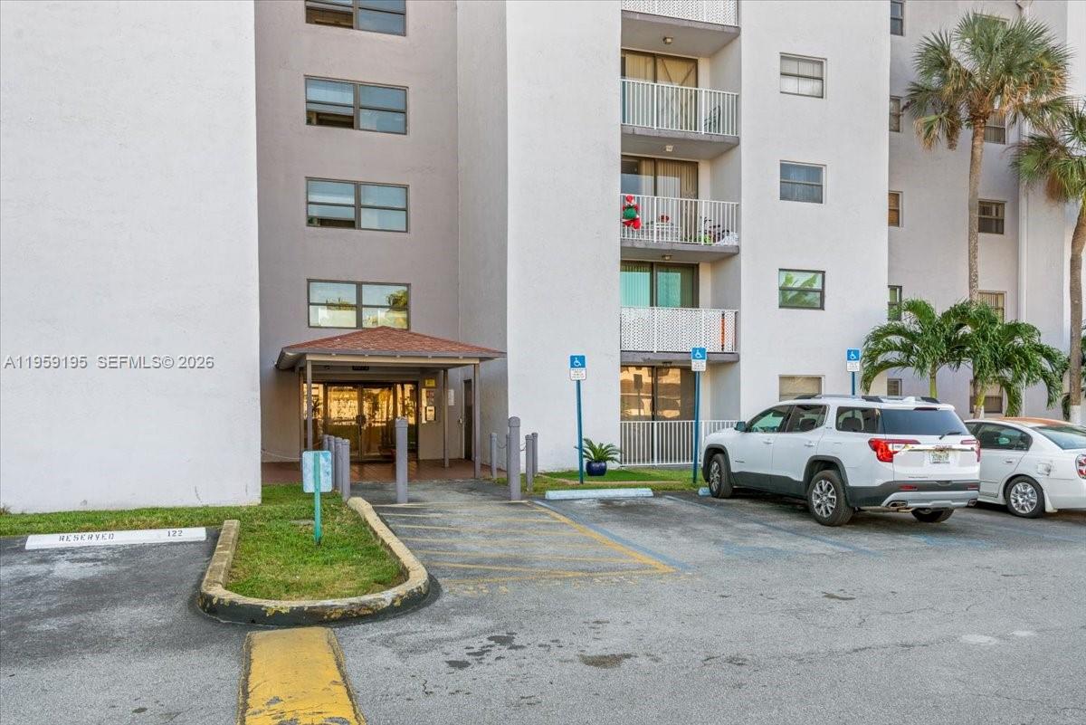 8075 Northwest 7th Street, Unit 120 Miami, FL 33126 - Photo 1 of 36