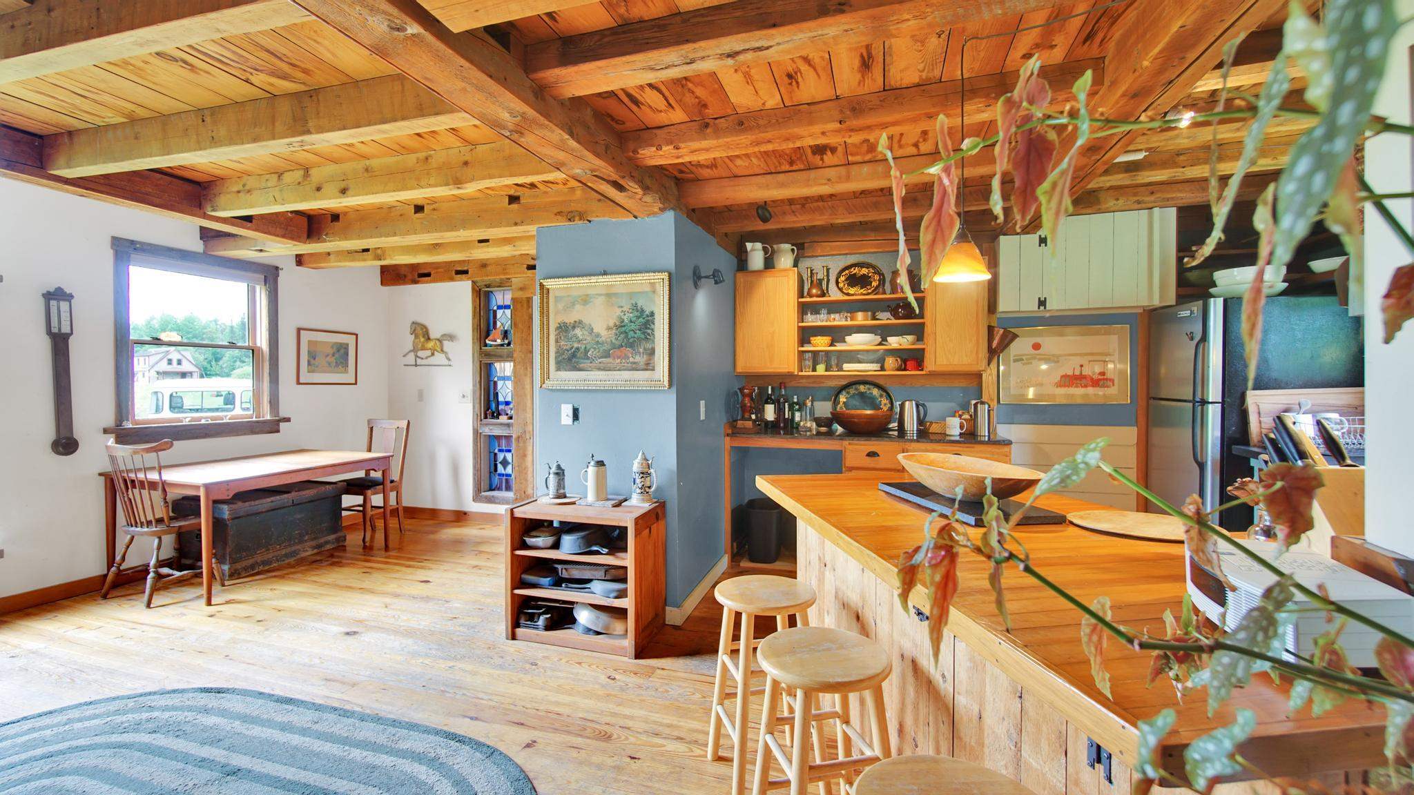 352 Applewood Road Warren, VT 05674 - Photo 6 of 40