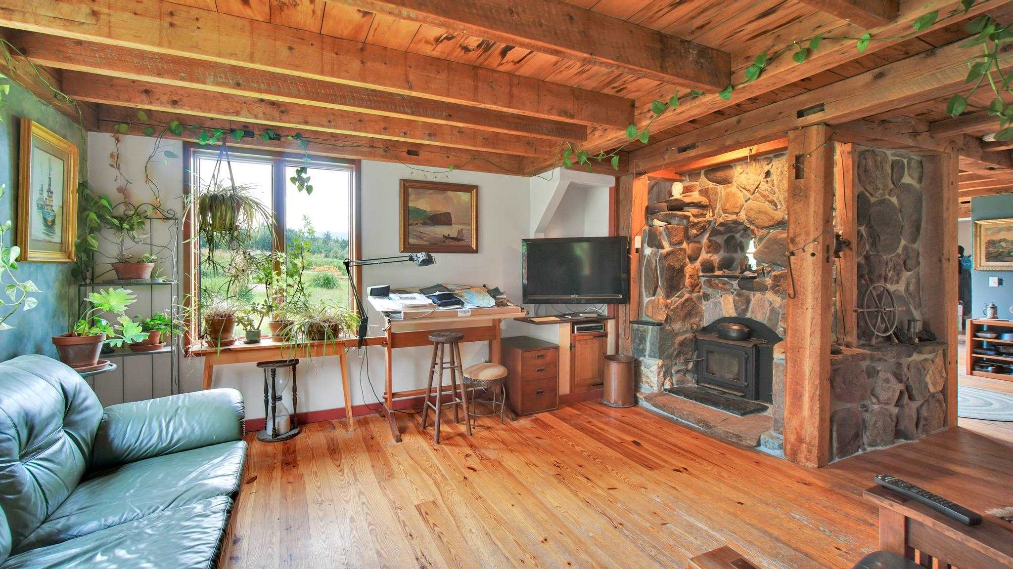 352 Applewood Road Warren, VT 05674 - Photo 7 of 40