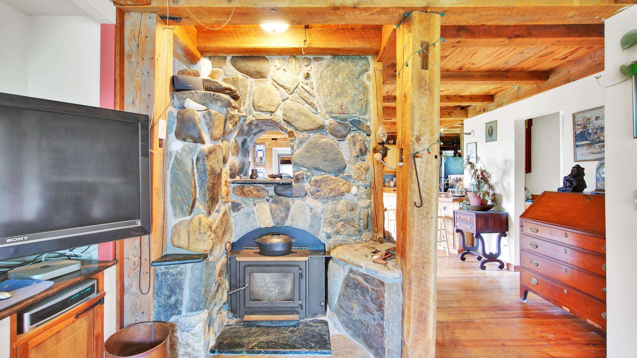 352 Applewood Road Warren, VT 05674 - Photo 8 of 40