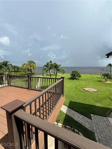 $7,000 | 15110 Anchorage Way, Fort Myers, FL 33908