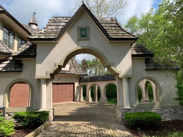 220 Bradwell Road Inverness, IL 60010 - Photo 2 of 20 a front view of a house with garden
