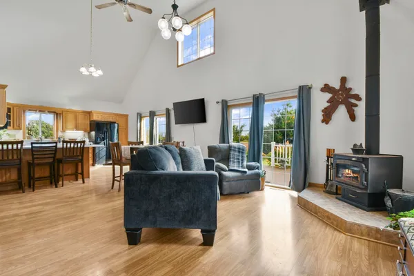 $450,000 | N3240 County Rd BB, Columbus, WI 53925