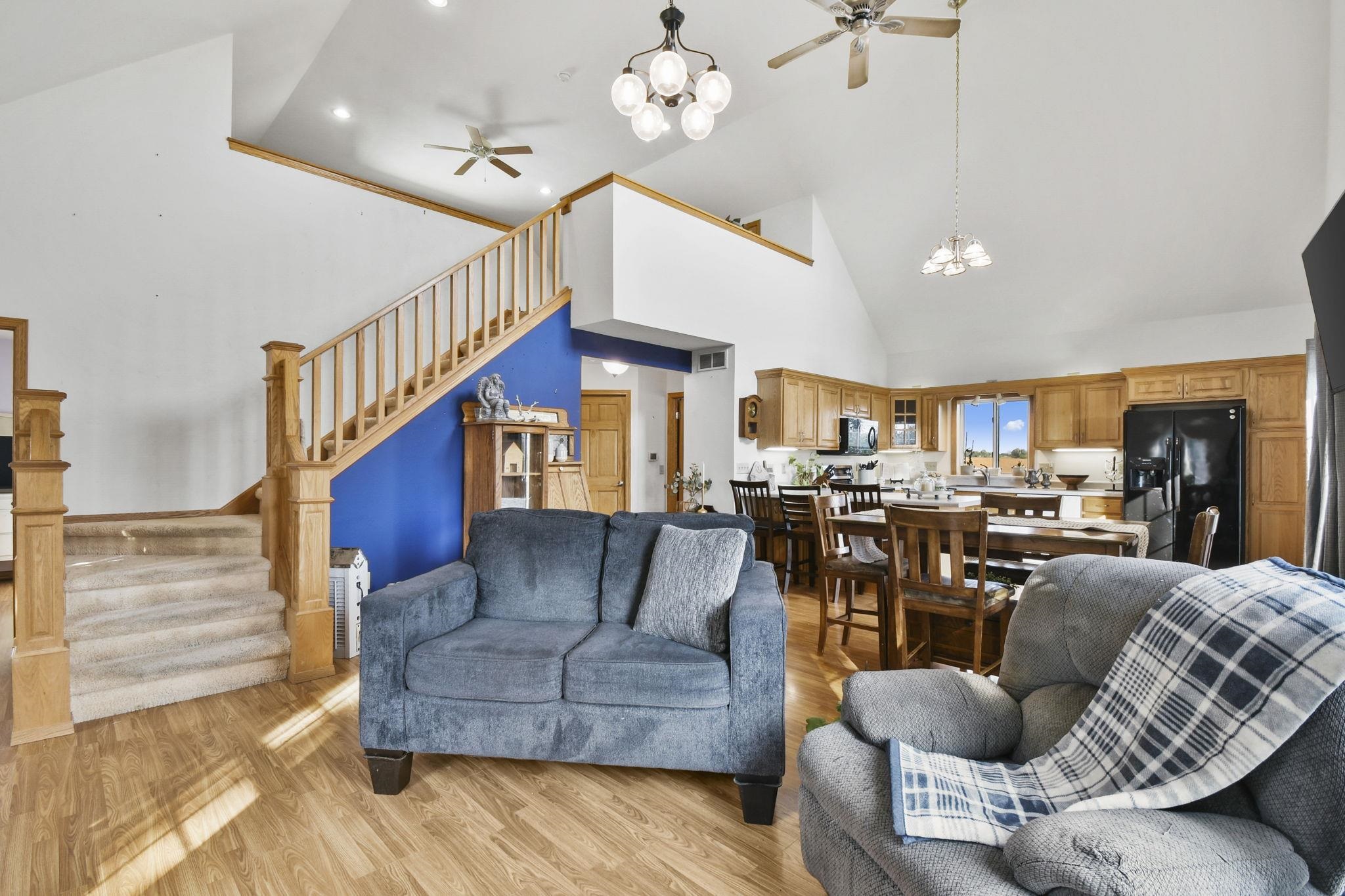 N3240 County Rd BB Columbus, WI 53925 - Photo 5 of 38