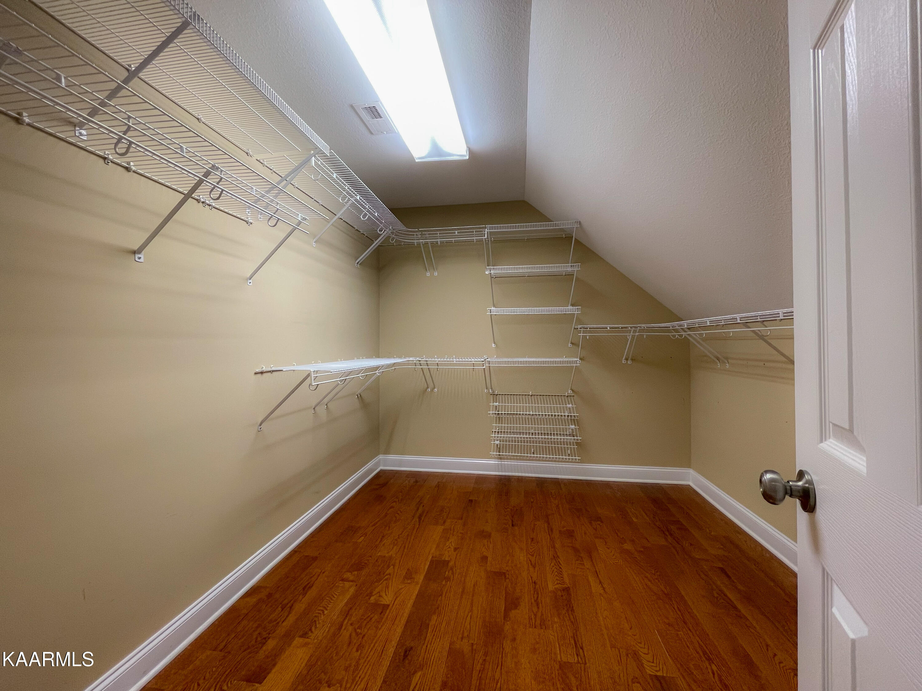 406 Gwinhurst Road Farragut, TN 37934 - Photo 15 of 23 Master Closet