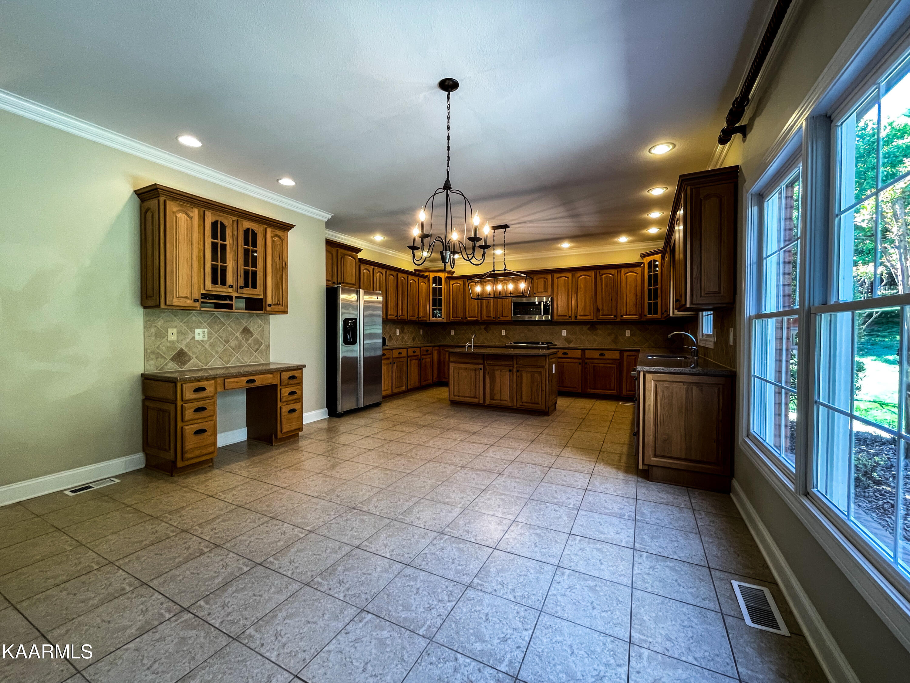 406 Gwinhurst Road Farragut, TN 37934 - Photo 6 of 23 Kitchen