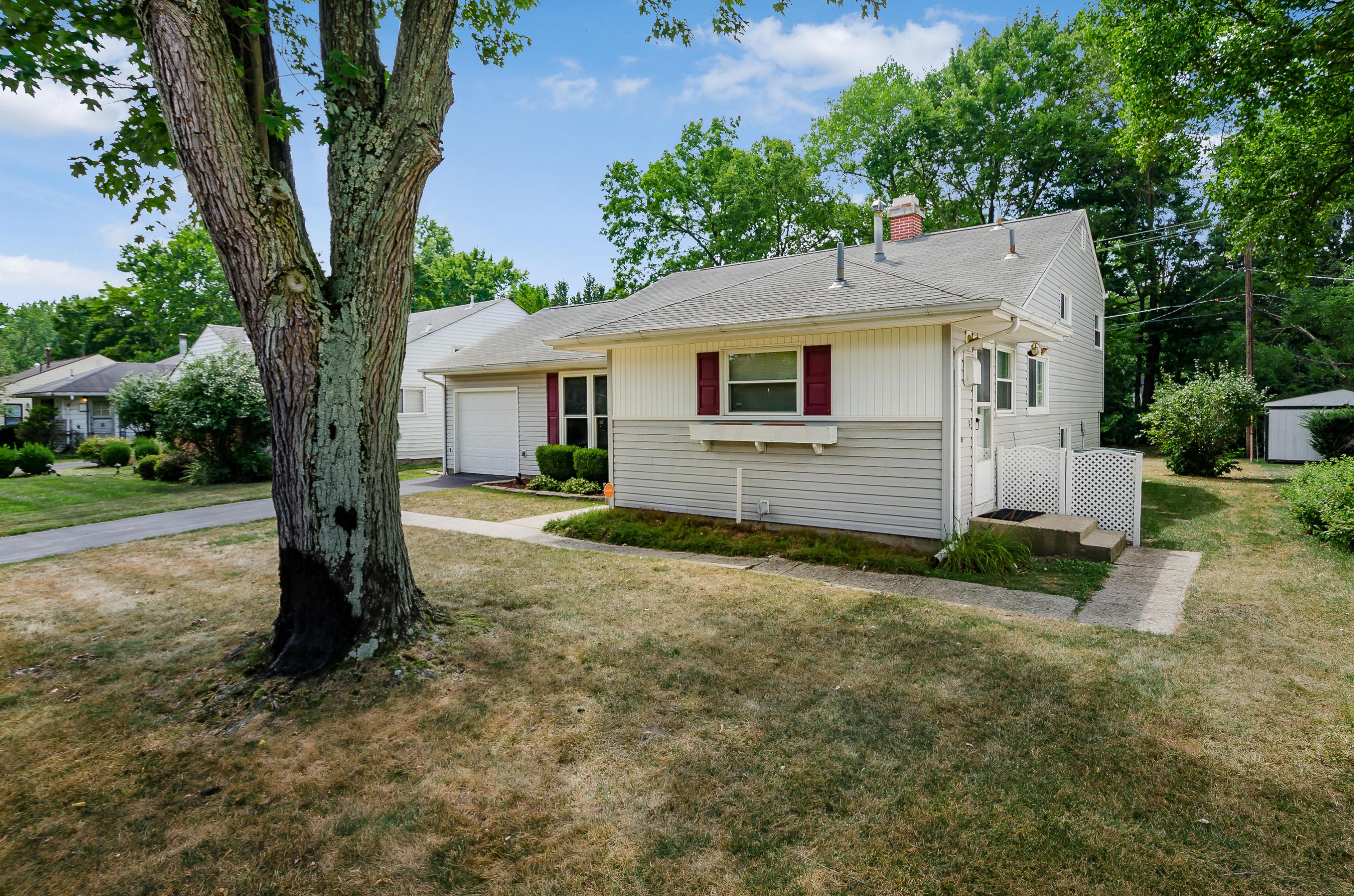 1219 Country Club Road Columbus, OH 43227 - Photo 3 of 45 Gallery Image 3