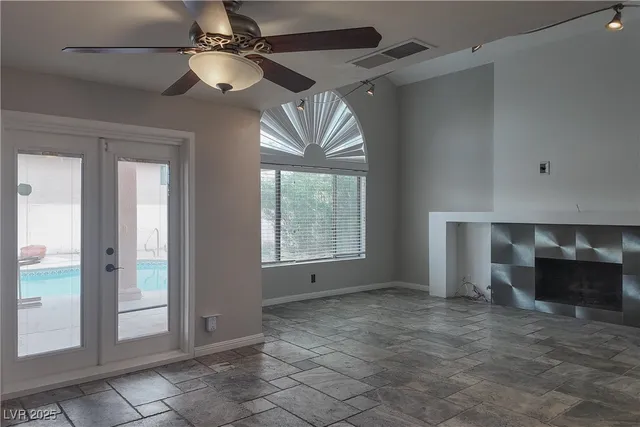 $2,700 | 3020 Waterview Drive, Las Vegas, NV 89117