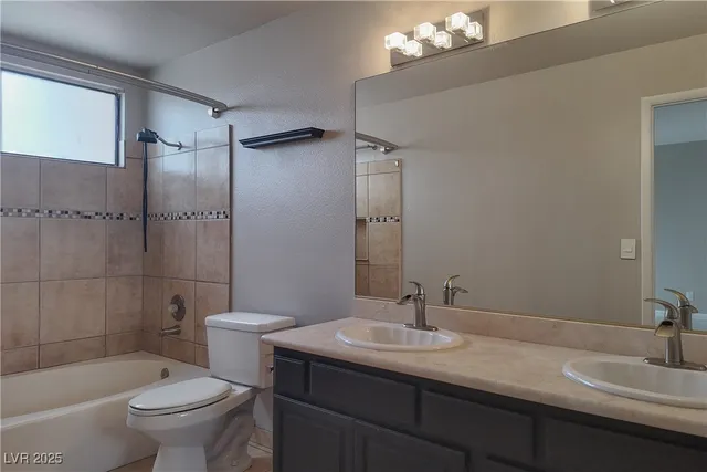 $2,700 | 3020 Waterview Drive, Las Vegas, NV 89117