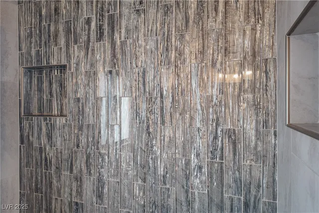 $2,700 | 3020 Waterview Drive, Las Vegas, NV 89117