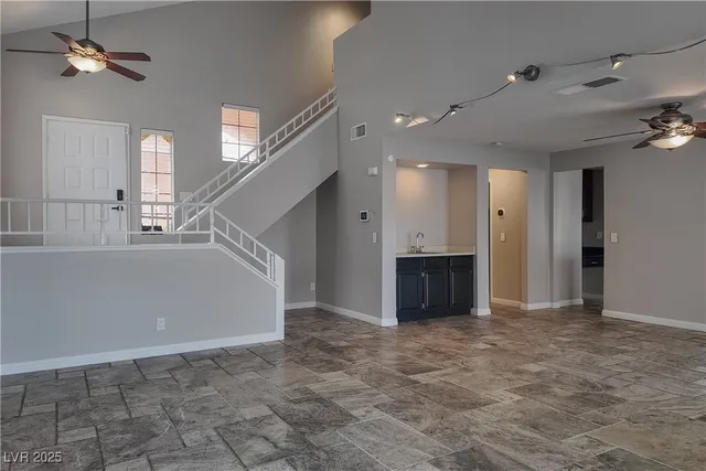 $2,700 | 3020 Waterview Drive, Las Vegas, NV 89117