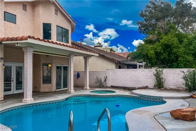 $2,700 | 3020 Waterview Drive, Las Vegas, NV 89117