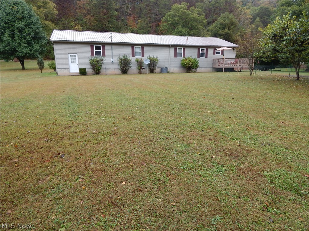 7423 Cisco Road Petroleum, WV 26161 - Photo 6 of 35 Gallery Image 6