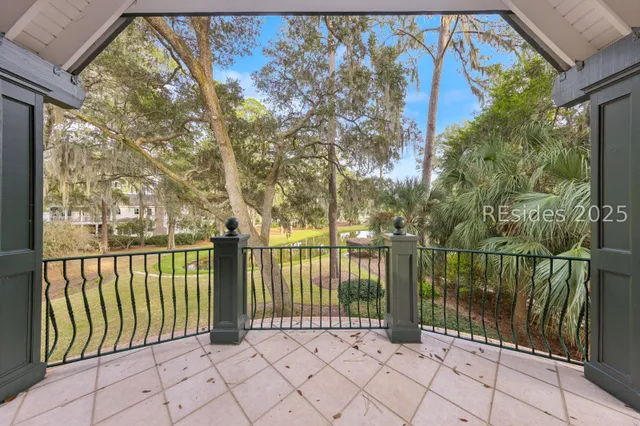 $1,099,000 | 46 Hawthorne Road, Bluffton, SC 29910