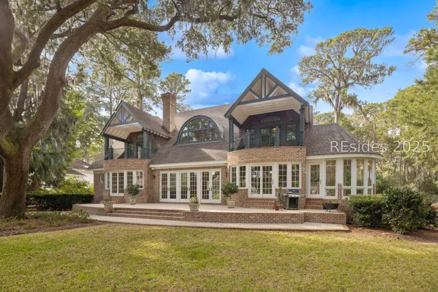 $1,099,000 | 46 Hawthorne Road, Bluffton, SC 29910