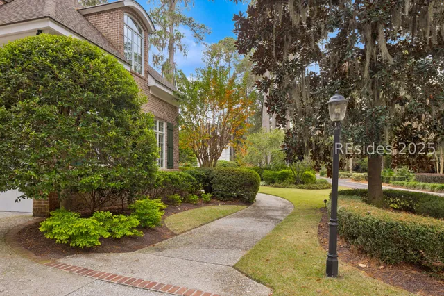 $1,099,000 | 46 Hawthorne Road, Bluffton, SC 29910