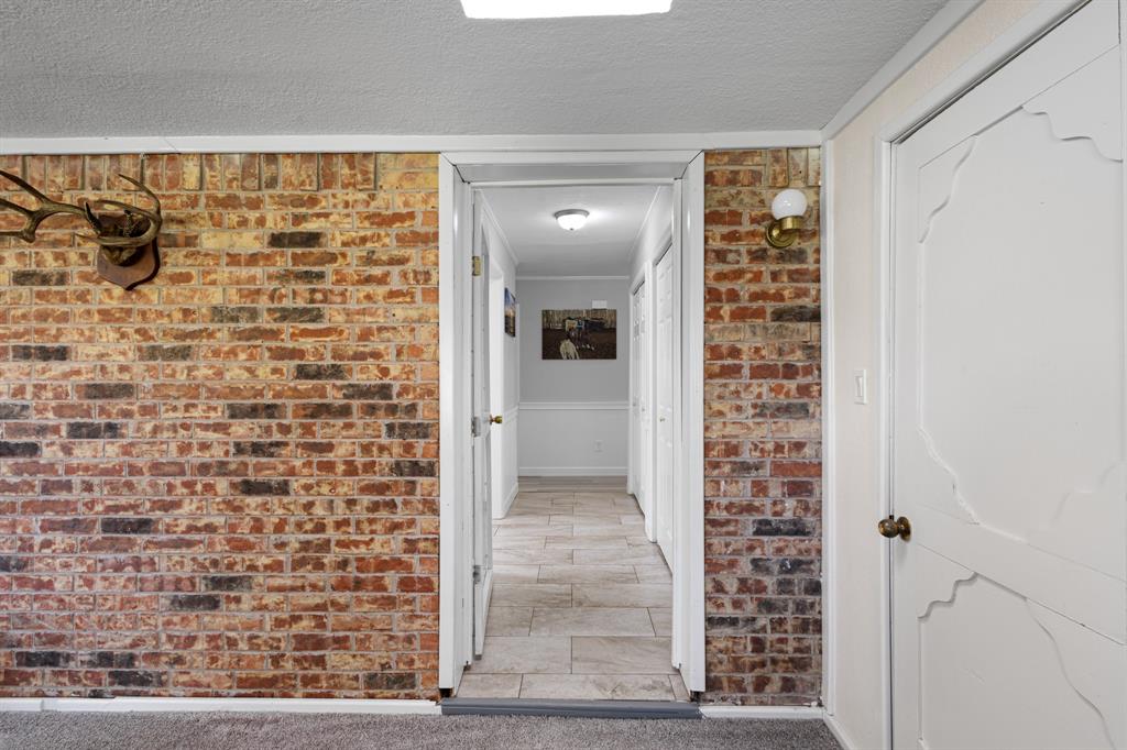 818 Country Club Road Bowie, TX 76230 - Photo 16 of 34