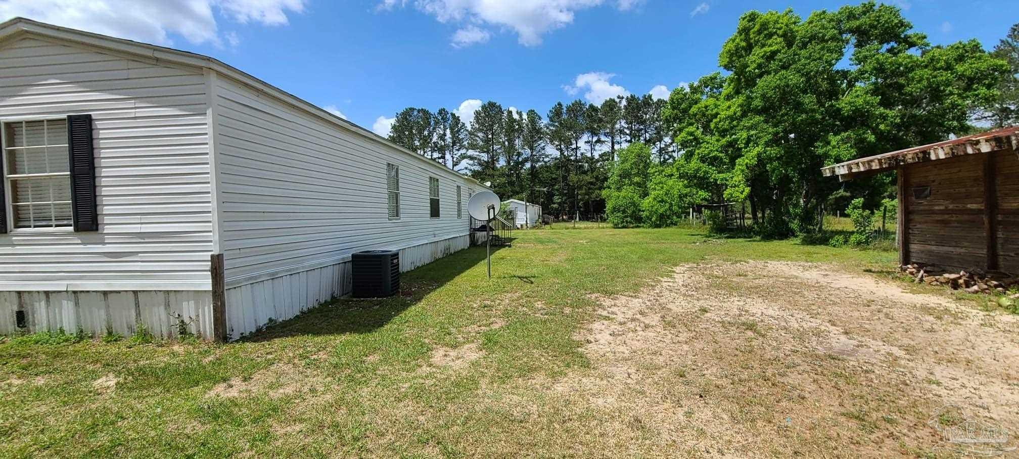 5086 Red Barn Road Milton, FL 32583 - Photo 13 of 17 Gallery Image 13