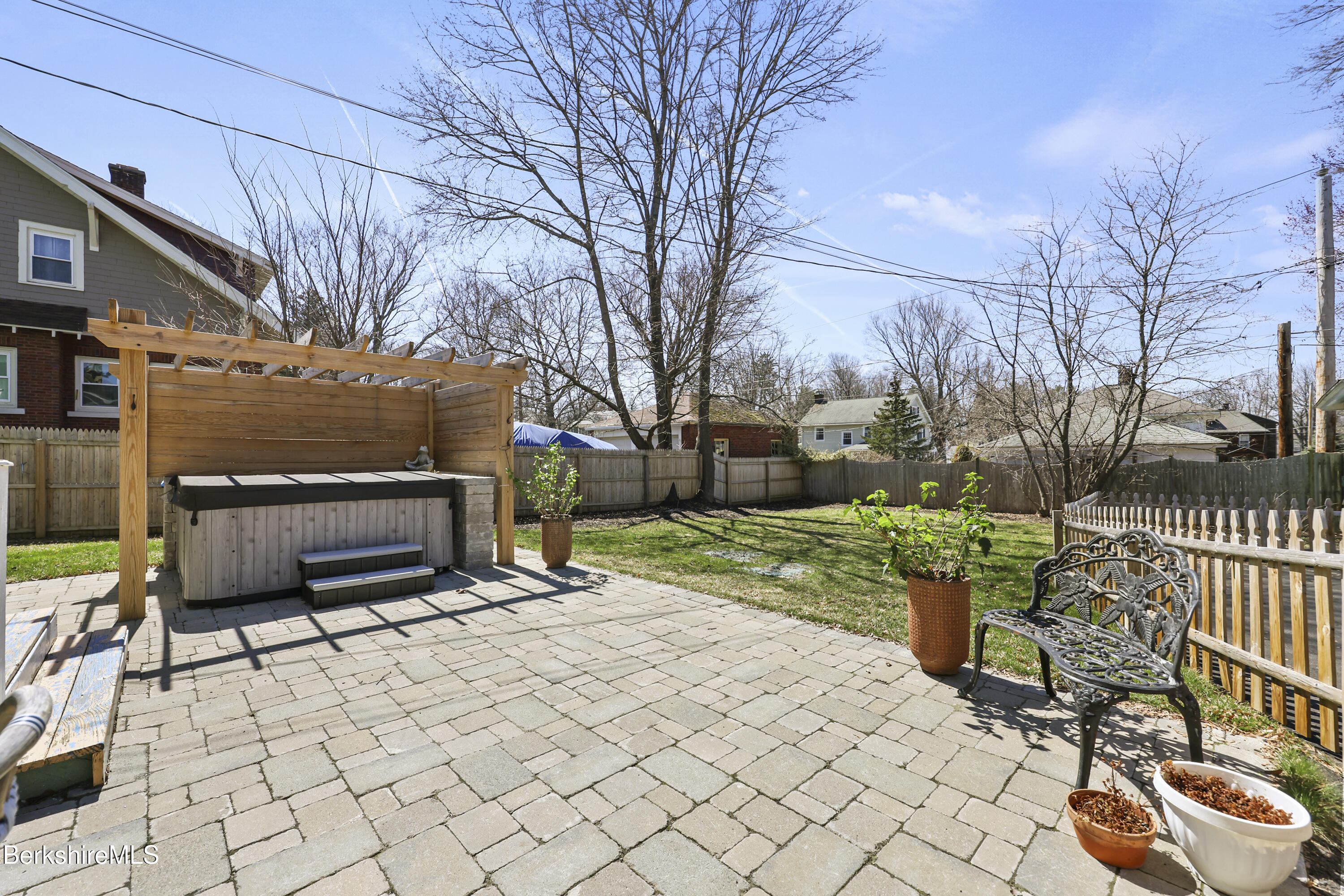 92 Northumberland Road Pittsfield, MA 01201 - Photo 29 of 33 205 Patio