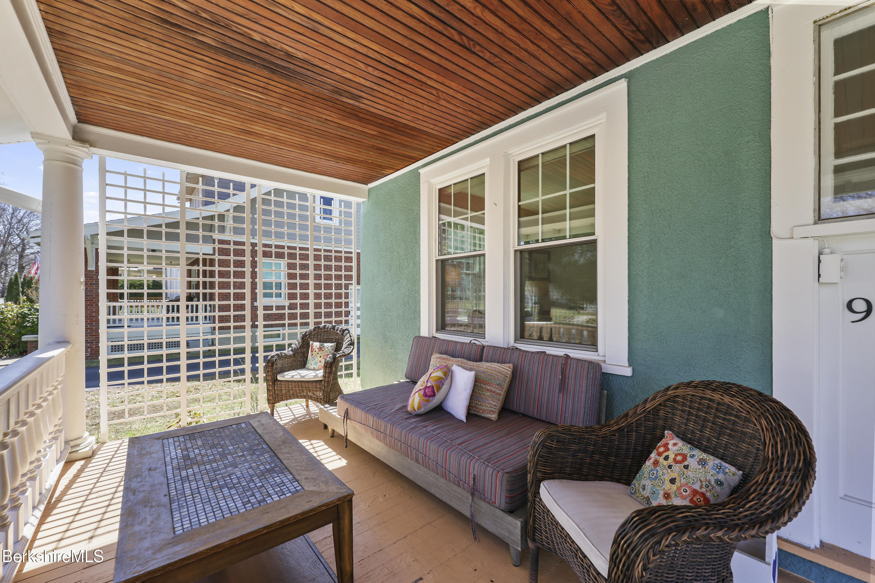 92 Northumberland Road Pittsfield, MA 01201 - Photo 4 of 33 20 Front Porch