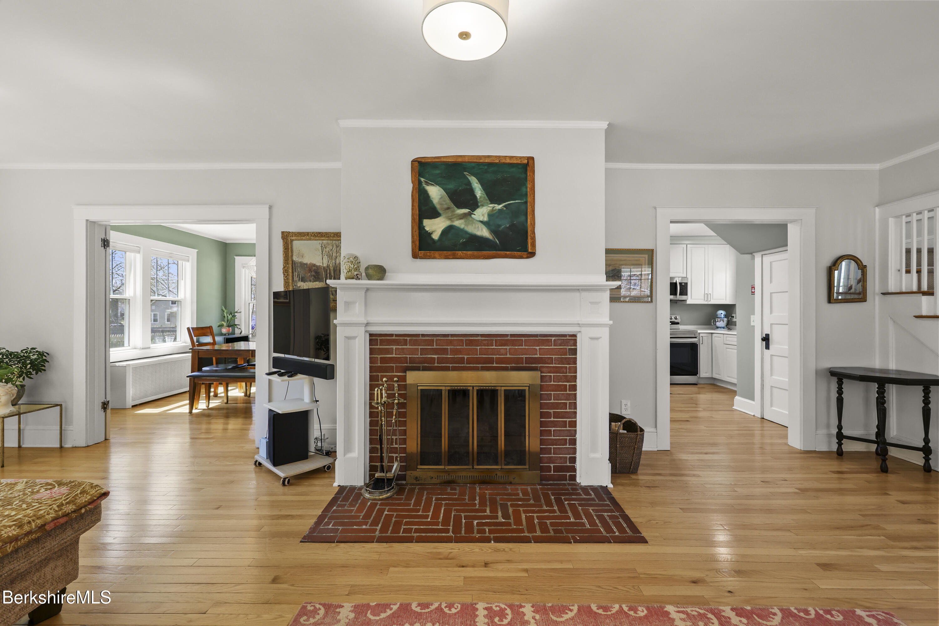 92 Northumberland Road Pittsfield, MA 01201 - Photo 5 of 33 25 Front Entry