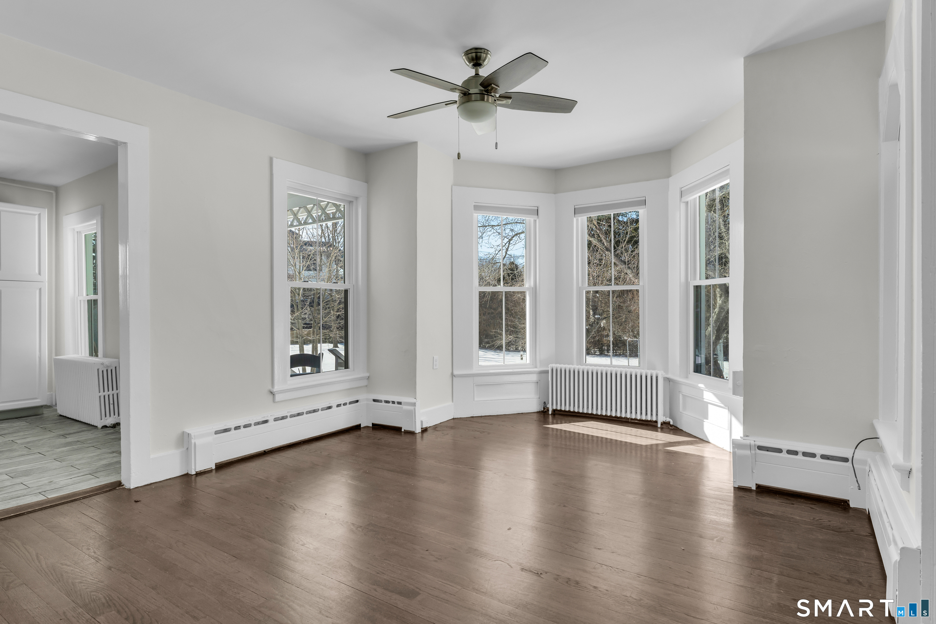 25 Drive Way Guilford, CT 06437 - Photo 5 of 39