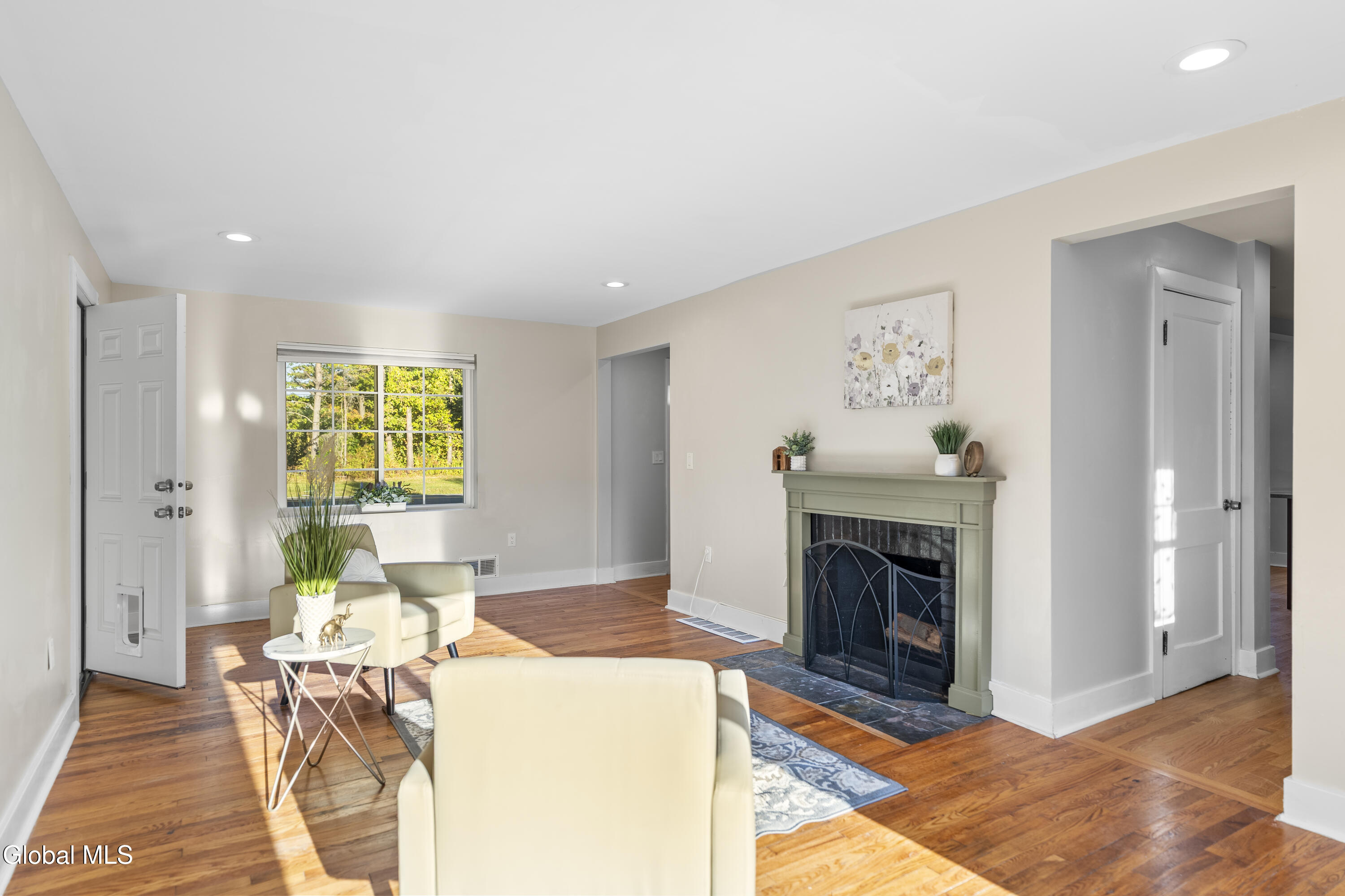 532 Font Grove Road New Scotland, NY 12159 - Photo 12 of 39 DSC07702