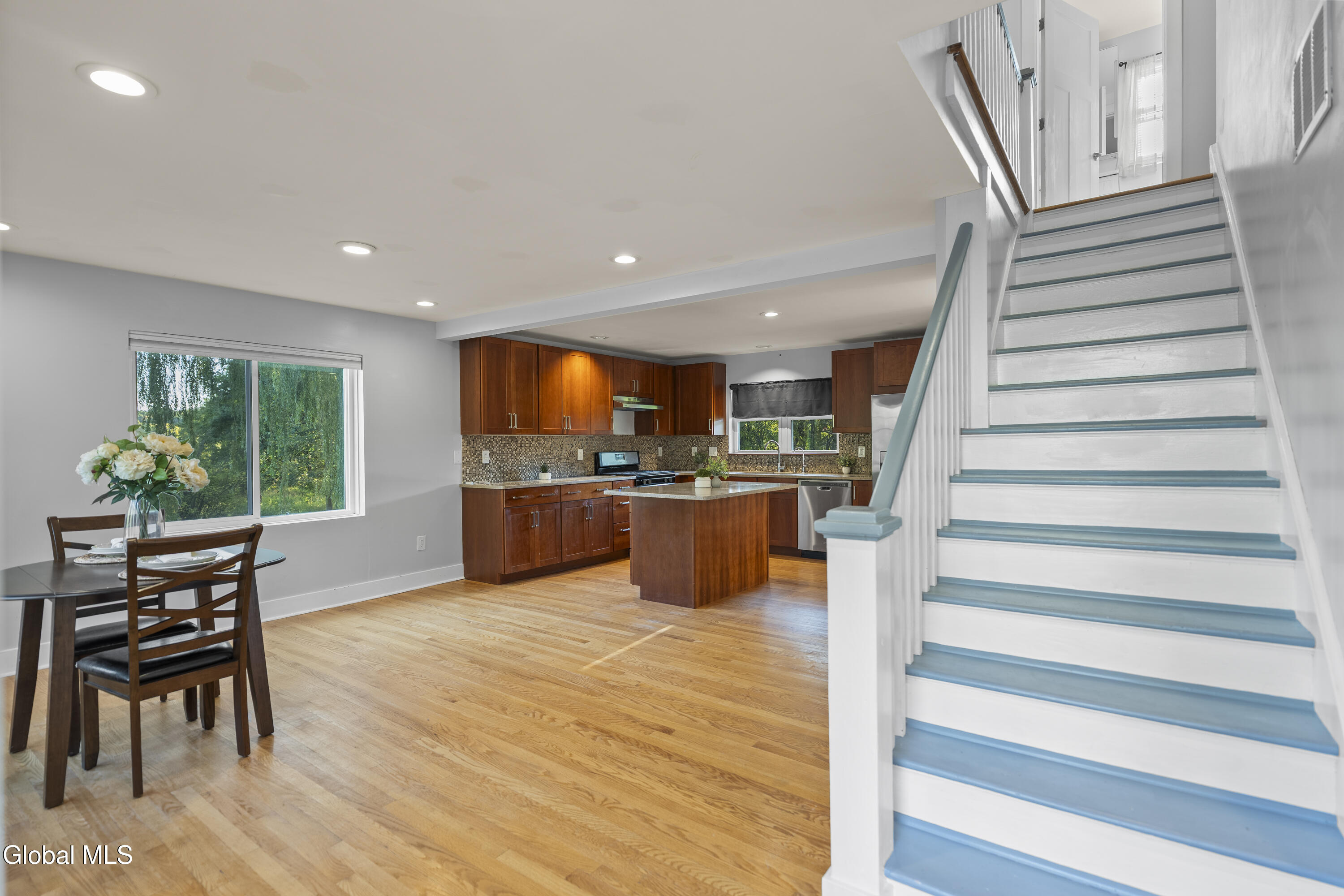 532 Font Grove Road New Scotland, NY 12159 - Photo 7 of 39 DSC07678