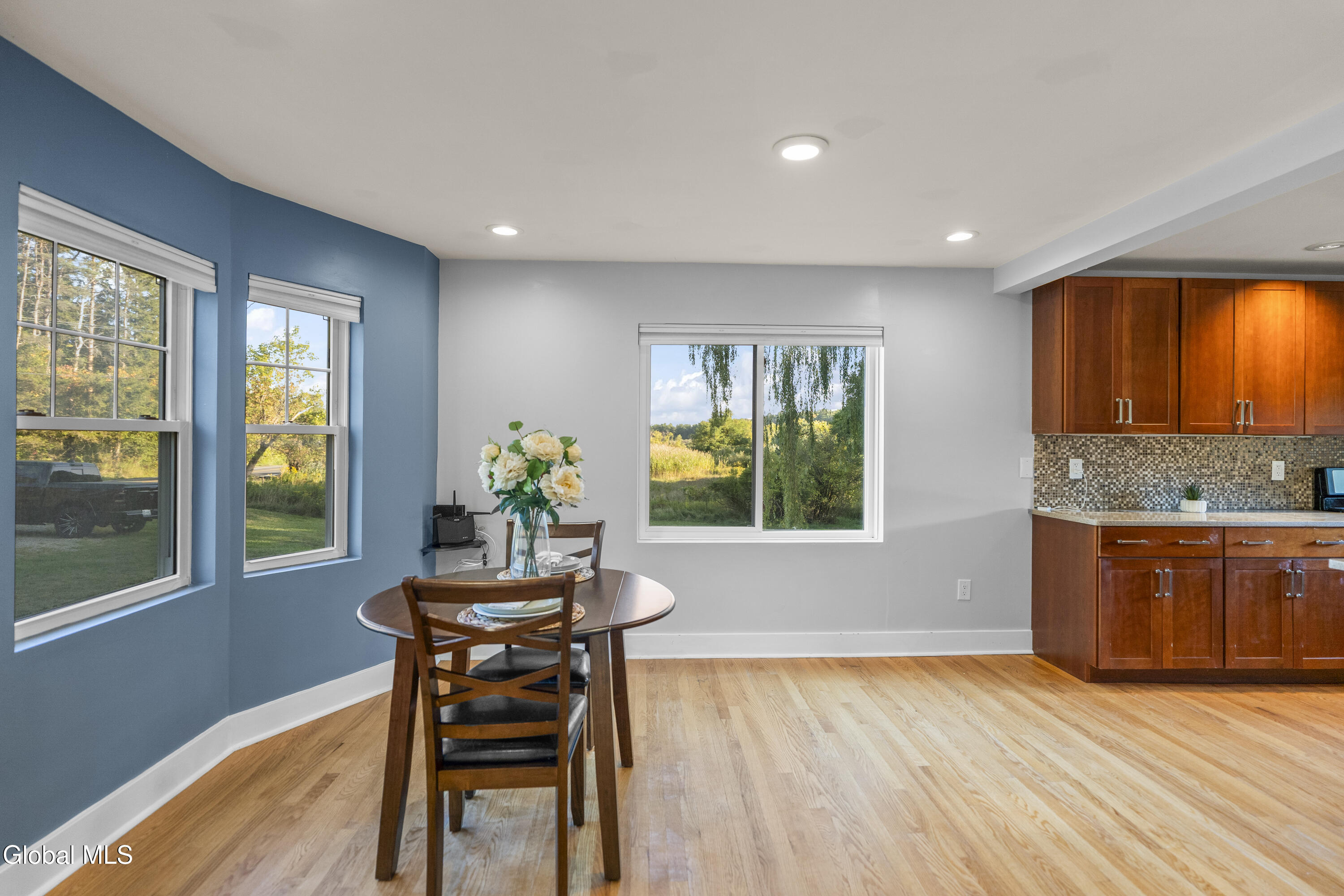 532 Font Grove Road New Scotland, NY 12159 - Photo 8 of 39 DSC07684