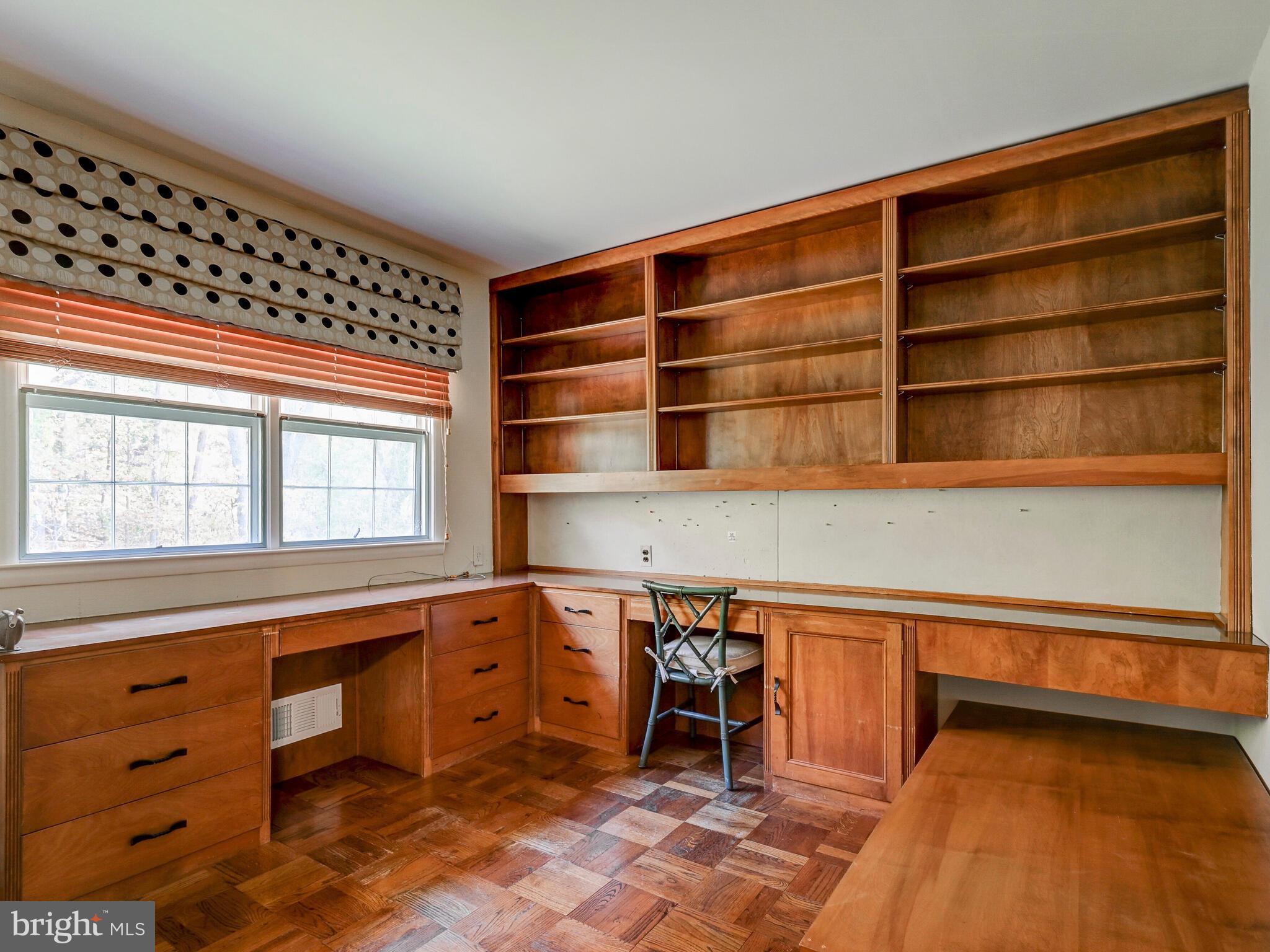 5 Springbriar Lane Pikesville, MD 21208 - Photo 29 of 38 BEDROOM #4 WITH BUILT-INS