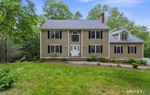 $775,000 | 29 Narragansett Trail, Newtown, CT 06482