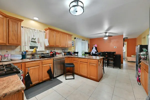 $990,000 | 15 South Central Highway, New City, NY 10956