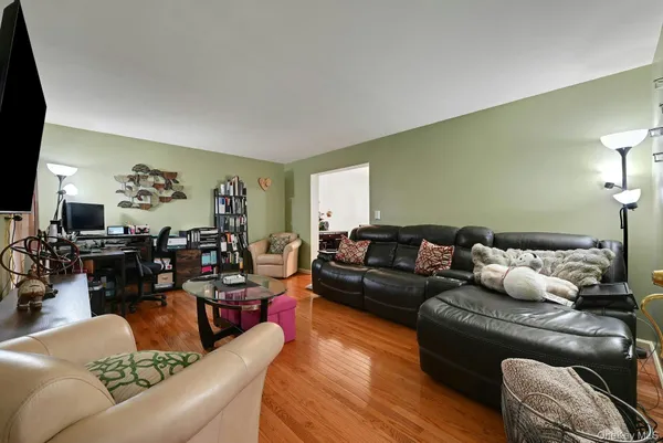 $990,000 | 15 South Central Highway, New City, NY 10956