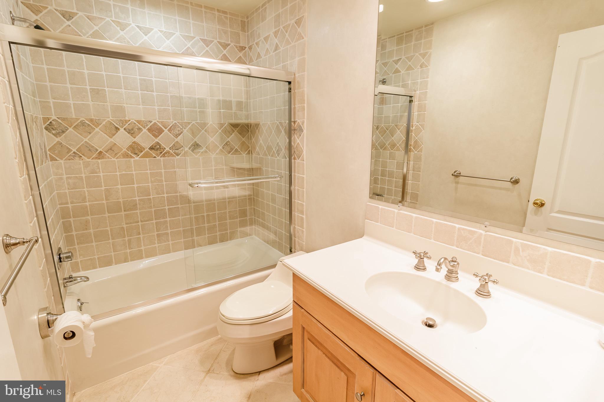 321 Betsy Road Huntingdon Valley, PA 19006 - Photo 20 of 28 Upper level bathroom